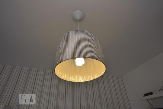 Lustre Quarto  de apartamento para alugar com 2 quartos, 60m² em Jacarepaguá, Rio de Janeiro