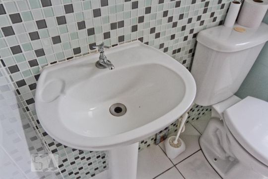 Banheiro de apartamento à venda com 2 quartos, 52m² em Sítio do Mandaqui, São Paulo