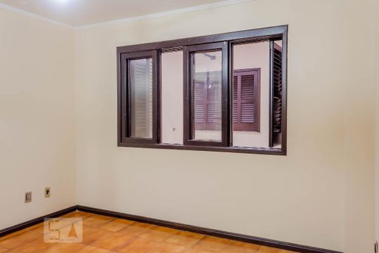 Sala 2 de casa para alugar com 5 quartos, 329m² em Harmonia, Canoas