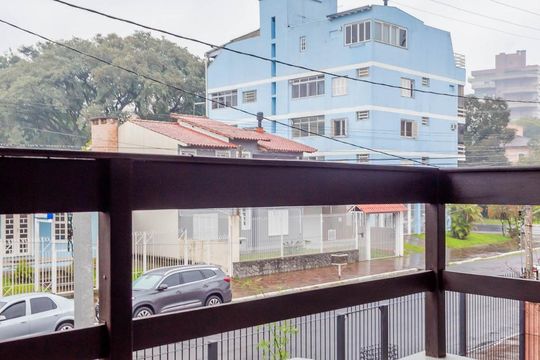Sacada Quarto 1 de casa para alugar com 5 quartos, 329m² em Harmonia, Canoas