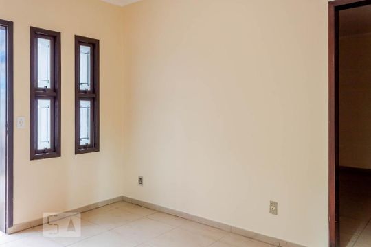 Sala 3 de casa para alugar com 5 quartos, 329m² em Harmonia, Canoas