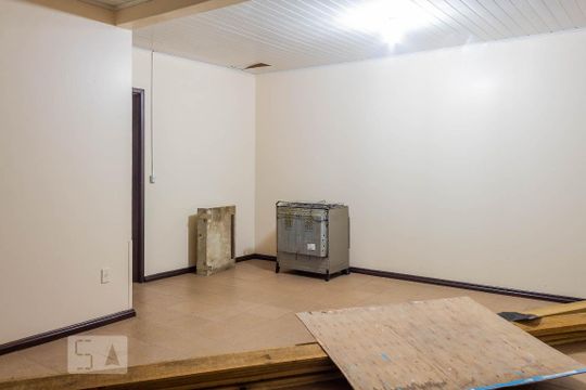 Garagem 2 de casa para alugar com 5 quartos, 329m² em Harmonia, Canoas