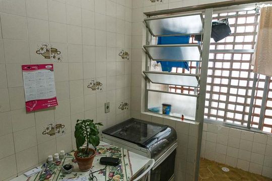 Cozinha/Área de Serviço de apartamento à venda com 1 quarto, 35m² em Glória, Porto Alegre