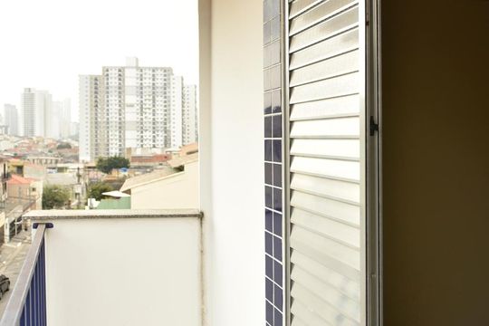 Varanda de kitnet/studio para alugar com 1 quarto, 50m² em Vila Invernada, São Paulo