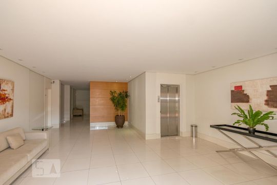 Hall de Entrada de apartamento à venda com 2 quartos, 83m² em Vila Cruzeiro, São Paulo