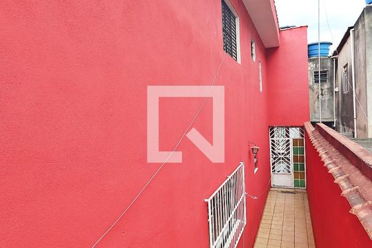 Quintal de casa à venda com 3 quartos, 300m² em Vila Palmares, Santo André