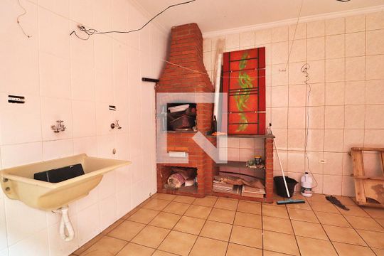 Área de Serviço de casa à venda com 3 quartos, 300m² em Vila Palmares, Santo André
