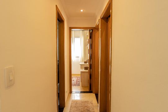 Corredor de apartamento à venda com 3 quartos, 68m² em Vila Matilde, São Paulo