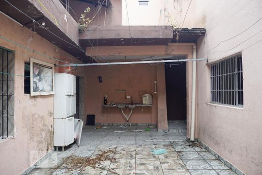 Quintal de casa à venda com 6 quartos, 426m² em Parque Boturussu, São Paulo