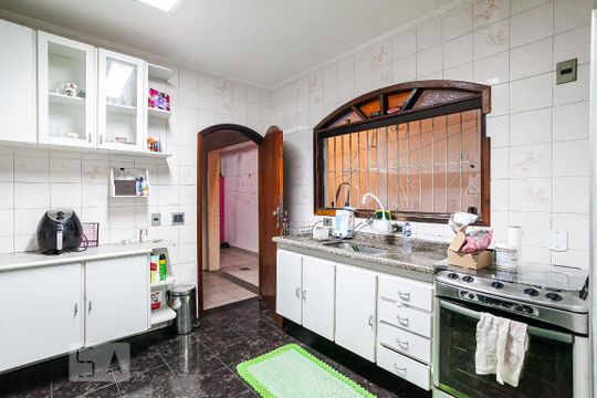Cozinha de casa à venda com 3 quartos, 185m² em Jardim Las Vegas, Santo André