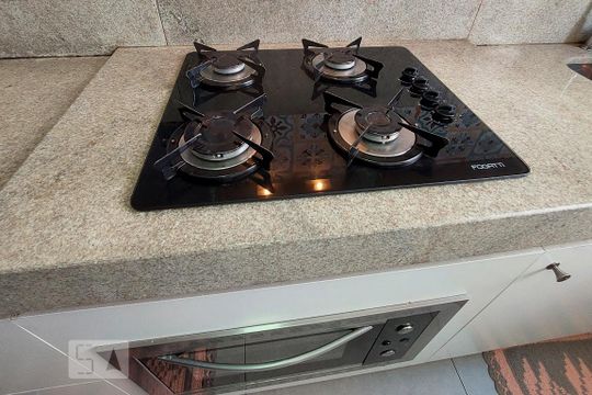Cozinha de apartamento à venda com 2 quartos, 60m² em Castelo, Belo Horizonte