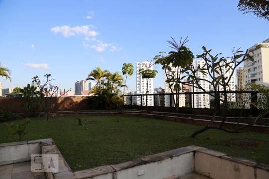Área Externa de apartamento para alugar com 4 quartos, 256m² em Real Parque, São Paulo