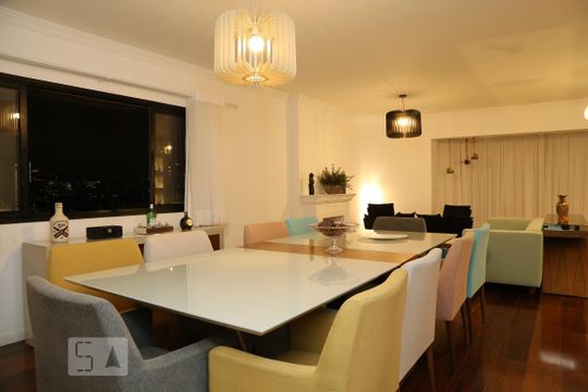 Sala de apartamento para alugar com 4 quartos, 256m² em Real Parque, São Paulo