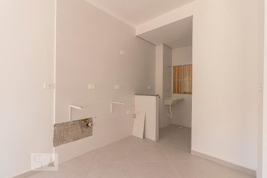 Cozinha de apartamento para alugar com 1 quarto, 34m² em Vila Granada, São Paulo