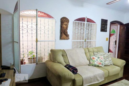 Sala de casa para alugar com 4 quartos, 142m² em Vila Nova Mazzei, São Paulo