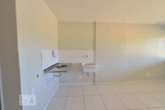 Cozinha de apartamento para alugar com 1 quarto, 22m² em Asa Norte, Brasília