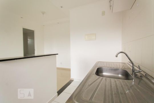 Cozinha de apartamento para alugar com 1 quarto, 33m² em Cambuci, São Paulo