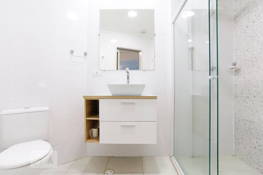 Banheiro de apartamento para alugar com 1 quarto, 57m² em Santa Cecília, São Paulo