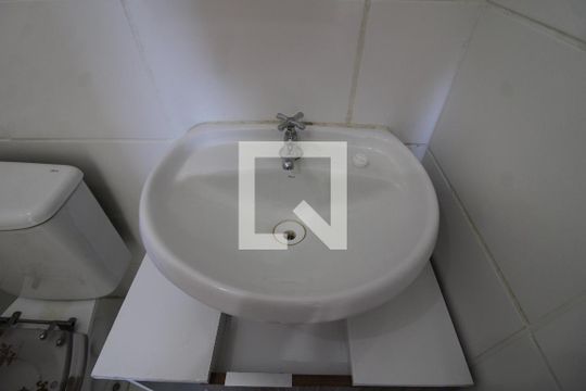 Banheiro Social de apartamento à venda com 3 quartos, 70m² em Jacarepaguá, Rio de Janeiro