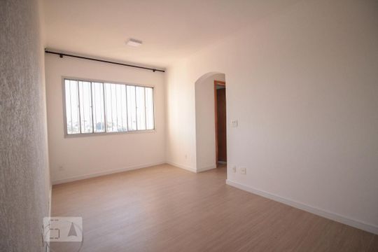 Apartamento para alugar com 2 quartos, 54m² em Parque Maria Domitila, São Paulo