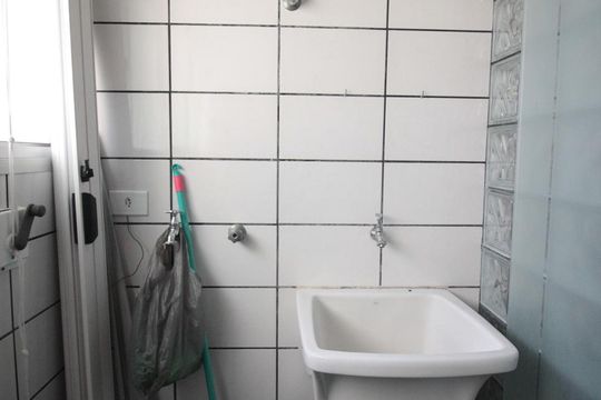 area de serviço de apartamento para alugar com 2 quartos, 54m² em Parque Maria Domitila, São Paulo