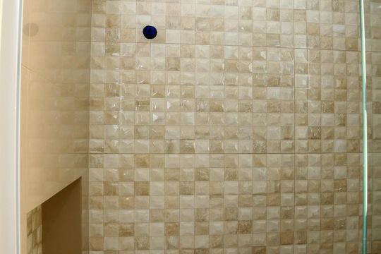 Banheiro da Suíte de apartamento para alugar com 2 quartos, 62m² em Jardim Caner, Taboão da Serra