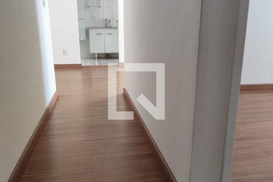 Corredor de apartamento à venda com 2 quartos, 52m² em Macedo, Guarulhos