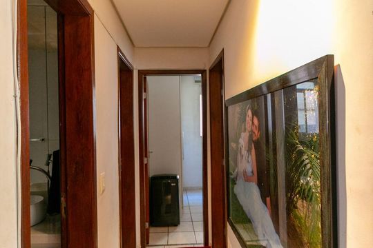 Corredor de apartamento à venda com 3 quartos, 72m² em Santa Monica, Belo Horizonte