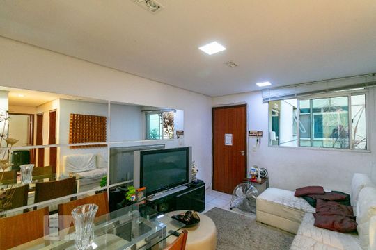 Sala de apartamento à venda com 3 quartos, 72m² em Santa Monica, Belo Horizonte
