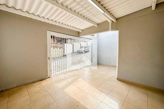 Área Externa de casa para alugar com 2 quartos, 100m² em Água Fria, São Paulo