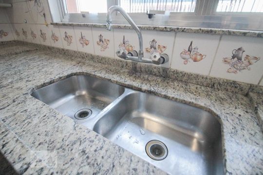Cozinha de casa à venda com 4 quartos, 280m² em Vila Ester (zona Norte), São Paulo