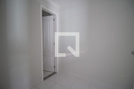 Quarto de Serviço de apartamento à venda com 4 quartos, 360m² em Recreio dos Bandeirantes, Rio de Janeiro