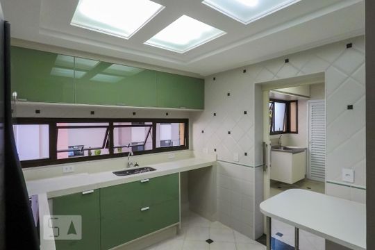 Cozinha de apartamento à venda com 3 quartos, 130m² em Jardim Vila Mariana, São Paulo