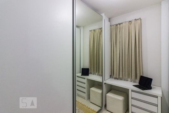 Closet de apartamento à venda com 2 quartos, 97m² em Santana, São Paulo