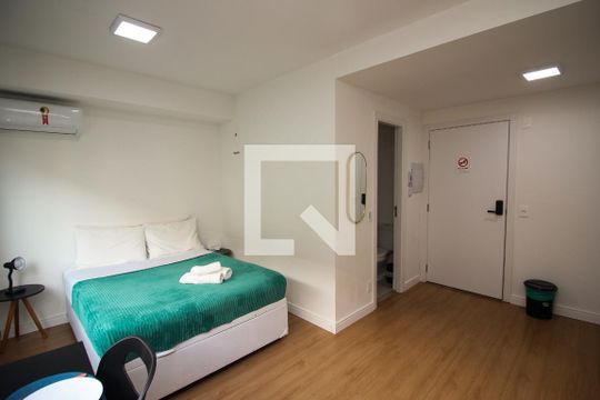 Sala/Quarto de apartamento à venda com 1 quarto, 27m² em Centro Histórico, Porto Alegre