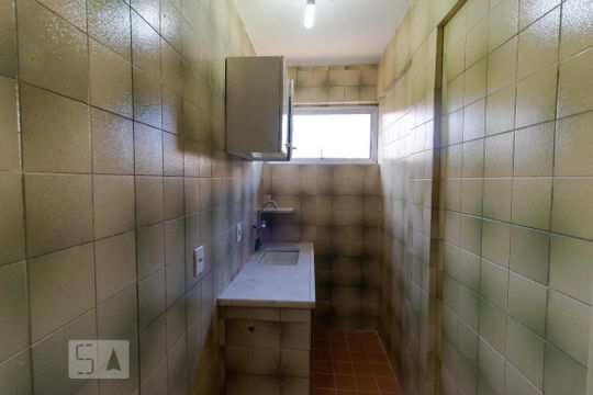 Cozinha de apartamento para alugar com 1 quarto, 34m² em Vila Itapura, Campinas