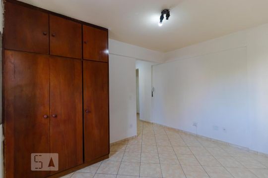 Quarto de apartamento para alugar com 1 quarto, 34m² em Vila Itapura, Campinas