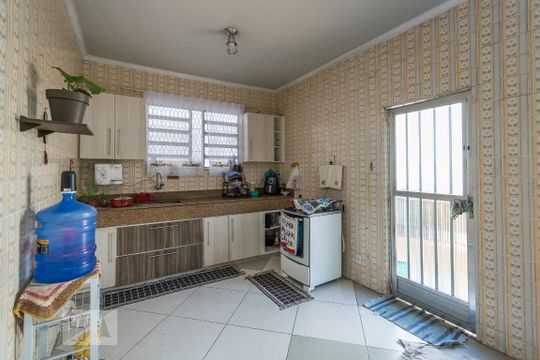 Cozinha de casa para alugar com 6 quartos, 180m² em Jardim América, Rio de Janeiro
