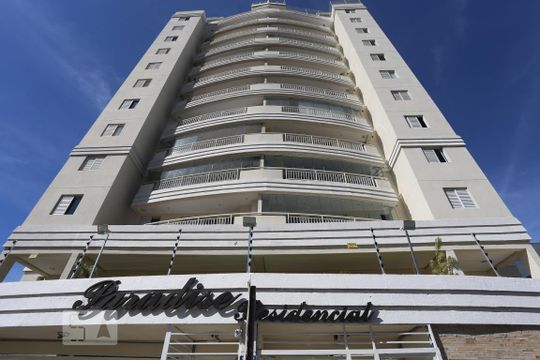 Fachada de apartamento para alugar com 3 quartos, 75m² em Centro, Osasco