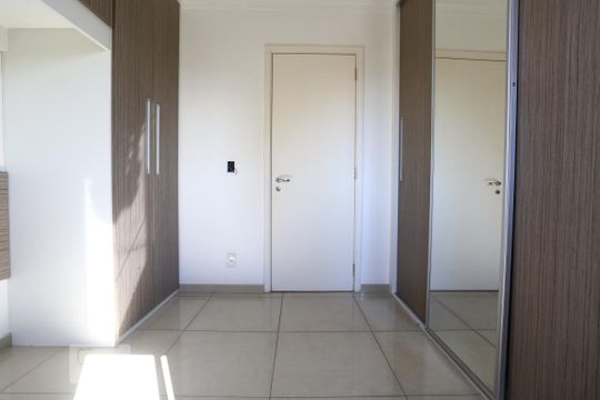 Suíte de apartamento para alugar com 3 quartos, 75m² em Centro, Osasco