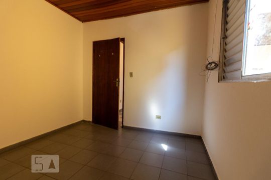 Quarto de casa para alugar com 1 quarto, 45m² em Vila Pirajussara, São Paulo