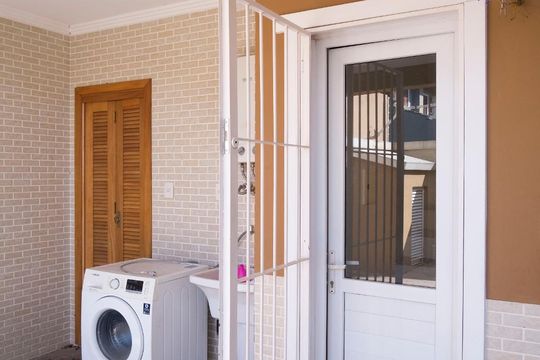 Área de Serviço de casa à venda com 3 quartos, 180m² em Tristeza, Porto Alegre