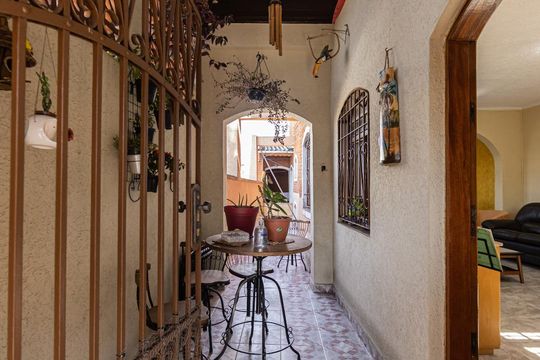 Hall de casa para alugar com 3 quartos, 211m² em Vila Matilde, São Paulo