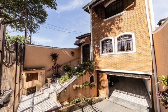 Fachada de casa à venda com 3 quartos, 211m² em Vila Matilde, São Paulo
