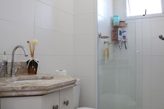 Banheiro da Suíte de apartamento à venda com 2 quartos, 56m² em Jardim Parque Morumbi, São Paulo