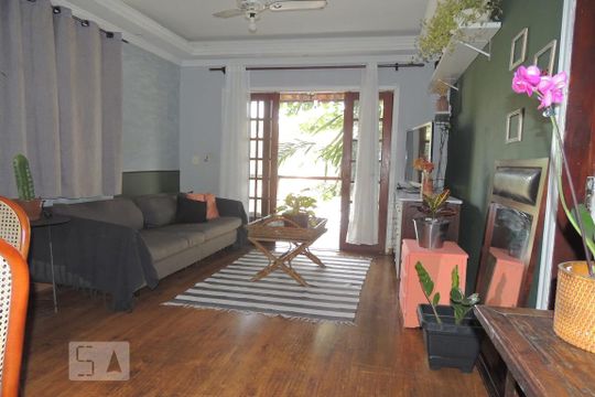 Sala de casa à venda com 3 quartos, 240m² em Curicica, Rio de Janeiro