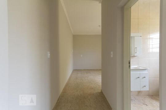 Corredor de casa para alugar com 1 quarto, 60m² em Parque das Américas, Mauá