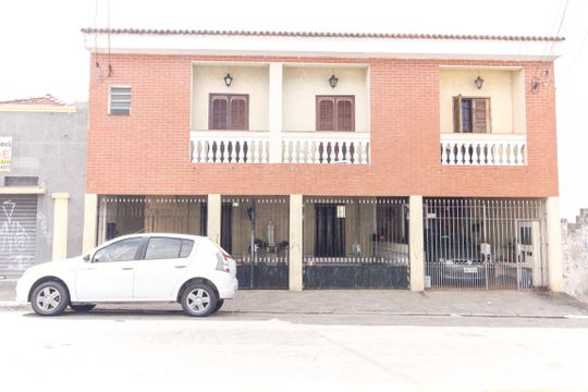 Fachada de casa à venda com 4 quartos, 600m² em Nossa Senhora do Ó, São Paulo