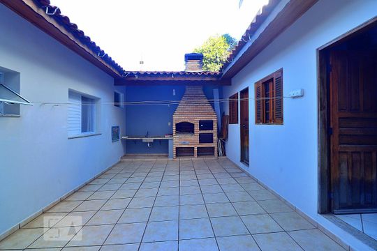 Churrasqueira de casa para alugar com 5 quartos, 296m² em Jardim, Santo André