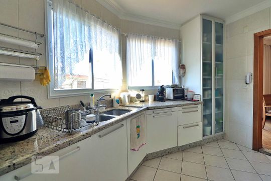 Cozinha de casa para alugar com 5 quartos, 296m² em Jardim, Santo André